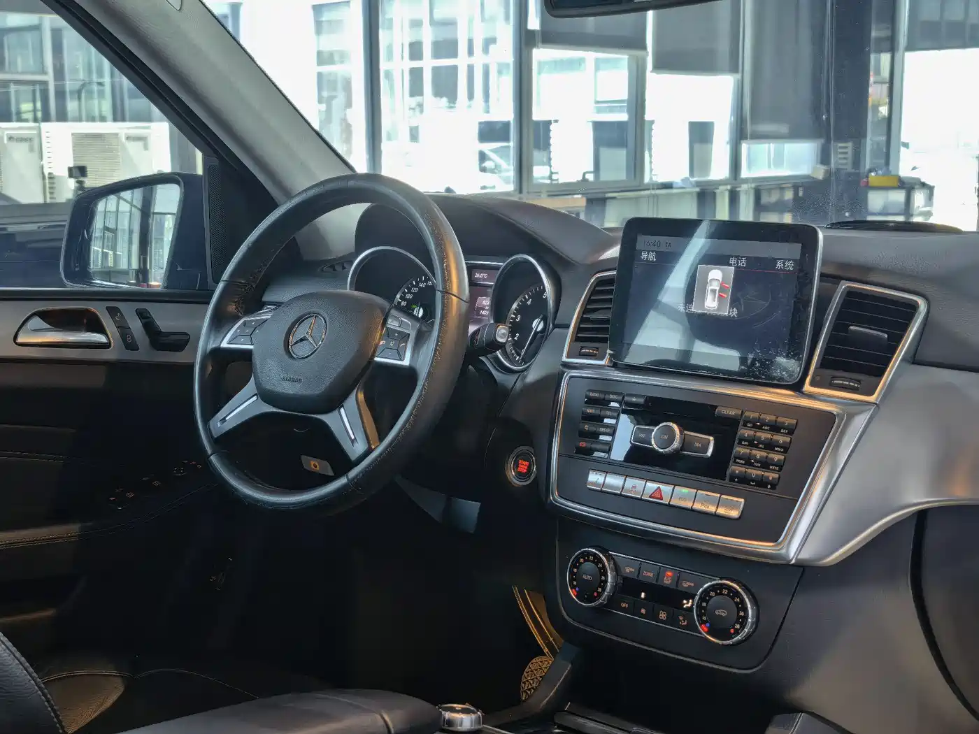 Mercedes-Benz M-Class 2014 ML 320 4MATIC фото 5