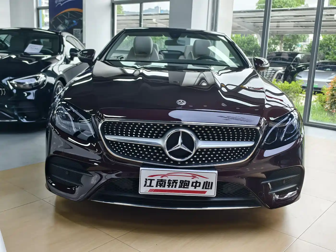 Mercedes-Benz E-Class (Import) 2018 E 200 4MATIC Convertible Coupe фото 2