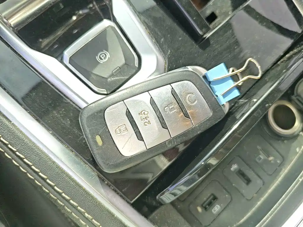 Photo 13 - Changan CS85