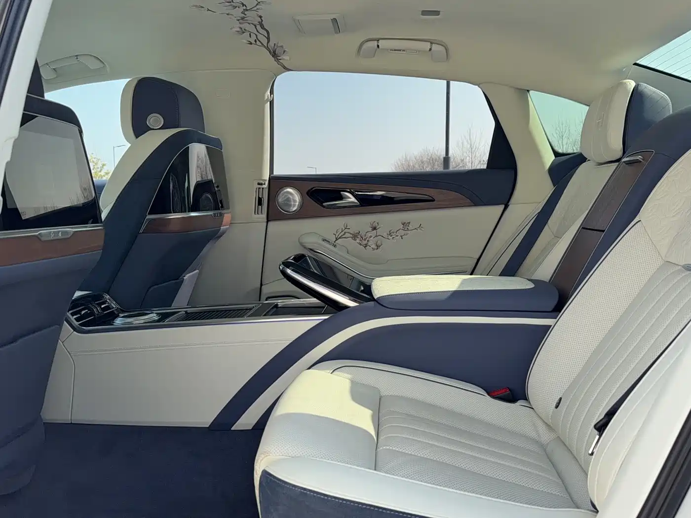 Hongqi H9 2022 3.0T H9+ Excellence Custom Edition фото 17