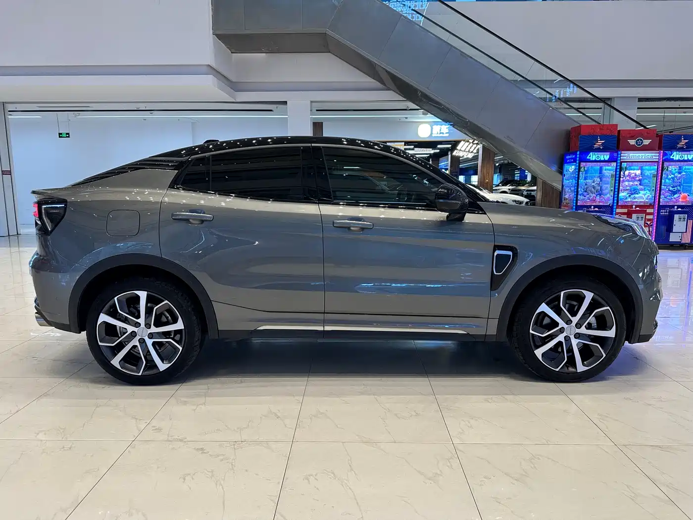 Lynk & Co 05 2020 2.0TD 4WD Halo Edition фото 9