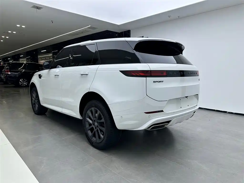 Land Rover Range Rover Sport 2023 400PS Dynamic SE фото 6