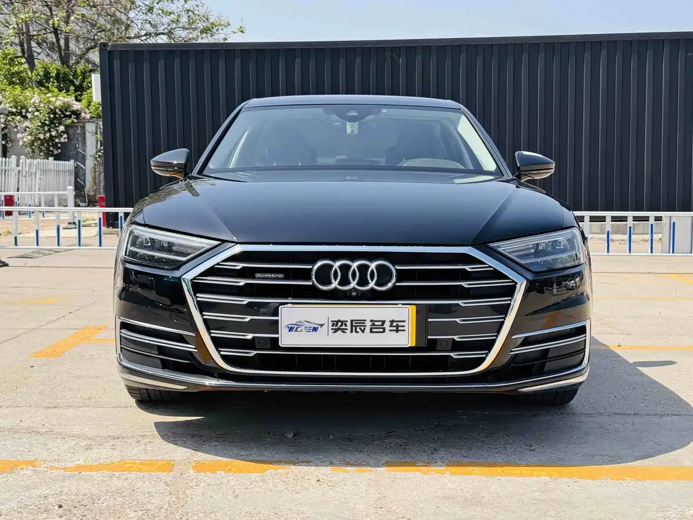 Audi A8 2018 A8L 55 TFSI quattro Launch Premium фото 2