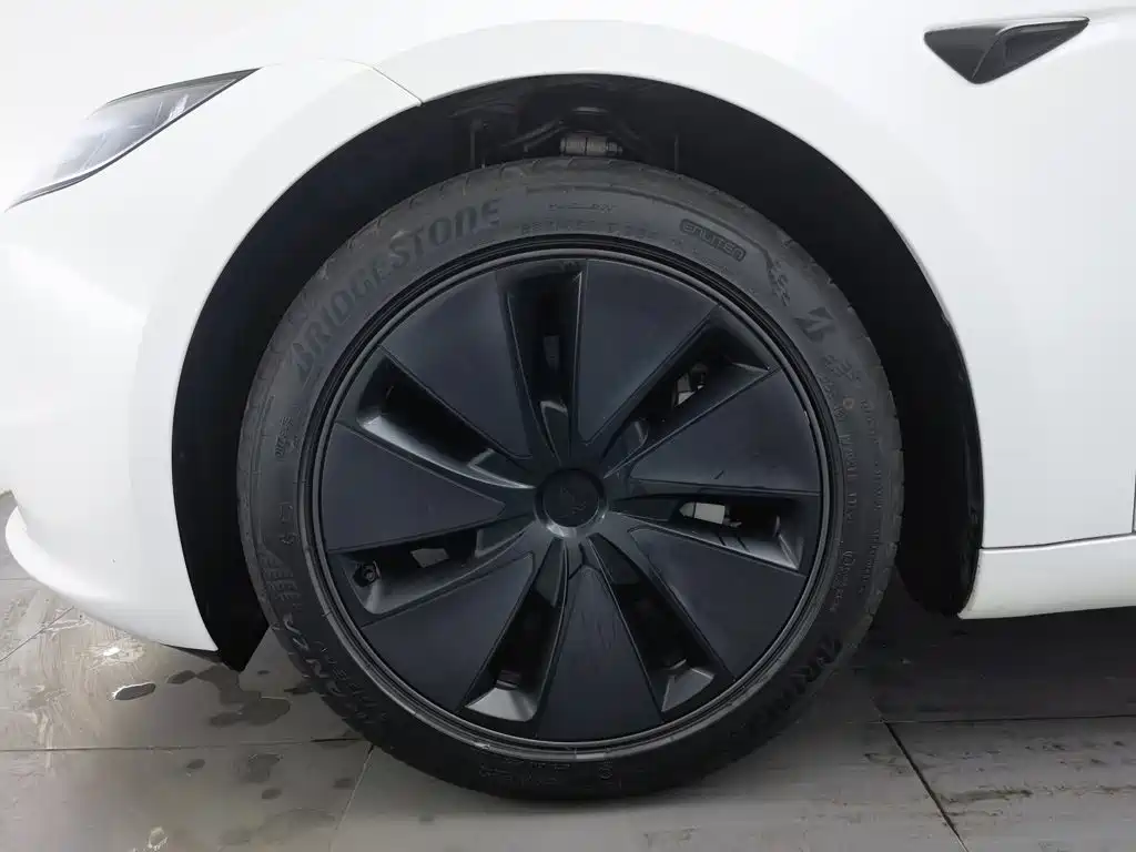 Tesla Model 3, миниатюра 17