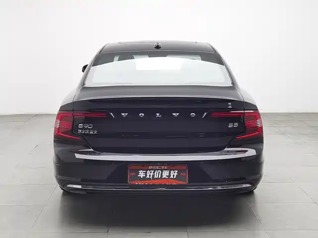 Volvo S90 2021 Model B5 Momentum Luxury Edition — фото 4
