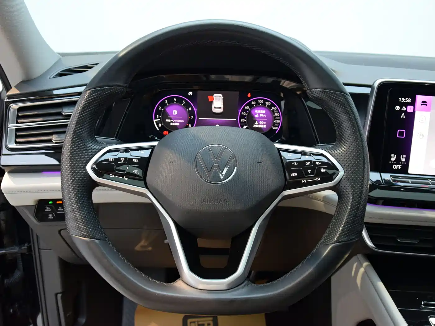 Volkswagen Teramont 2024 530 V6 AWD Prestige Luxury Edition фото 9