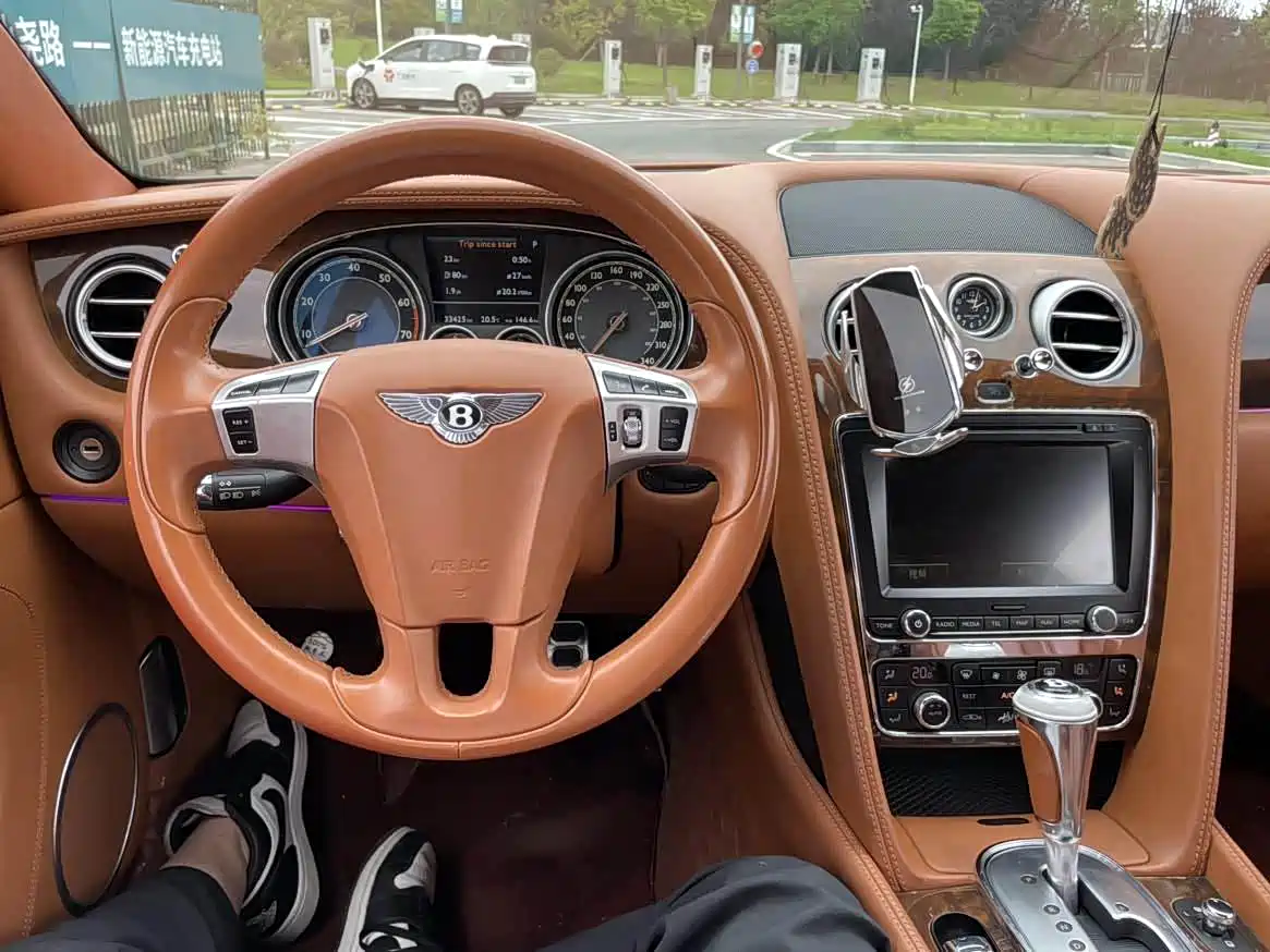 Bentley Continental 2014 2012 4.0T GT V8