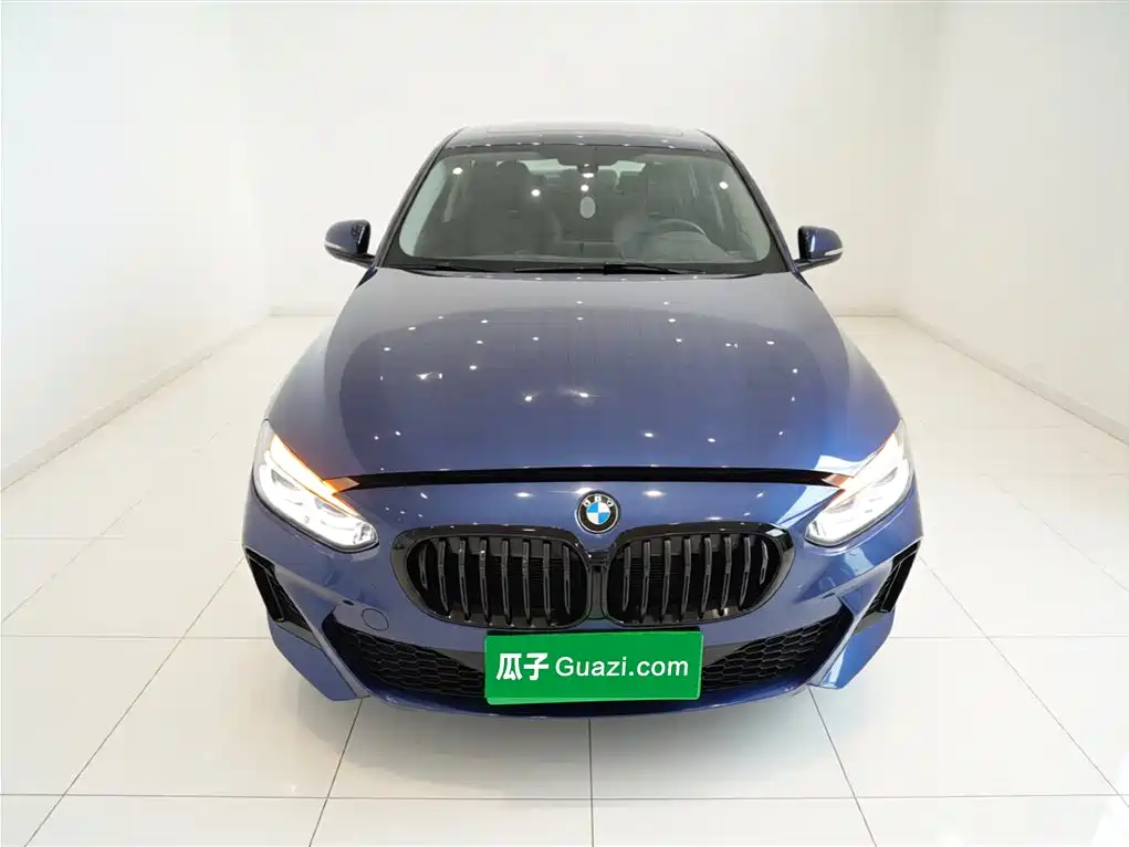 BMW 1 Series 2021 125i M Sport Black Night Edition фото 3