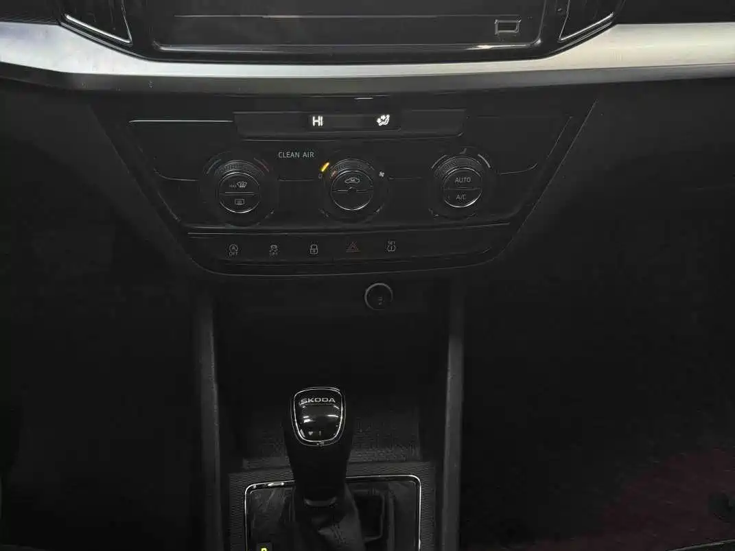 Škoda Kamiq 2021 1.5L Auto Comfort Edition фото 17