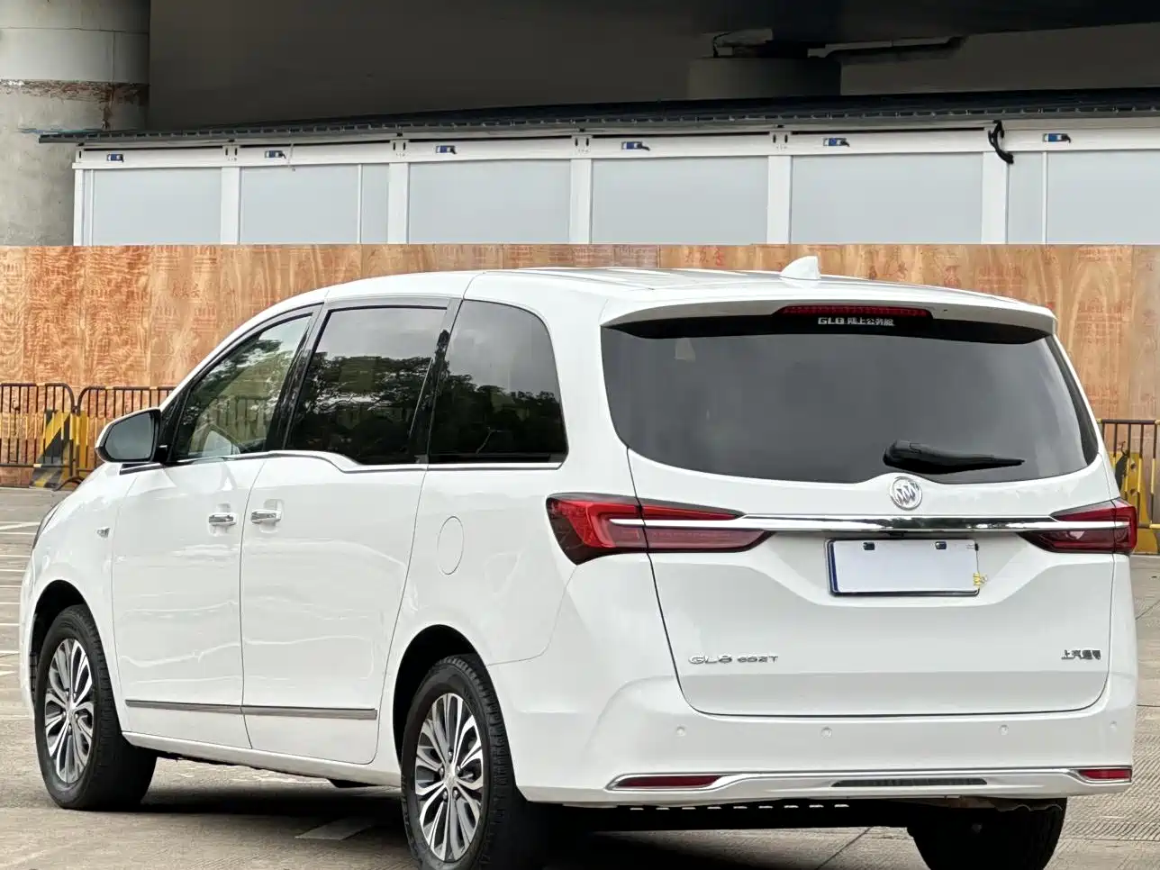 BUICK GL8