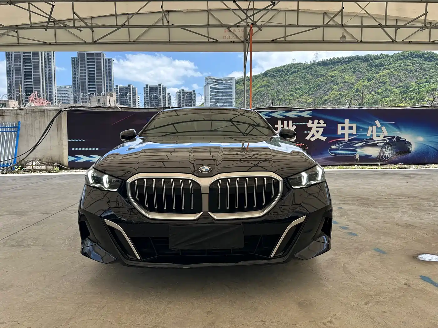 BMW 5 Series 2024 525Li M Sport Package фото 2