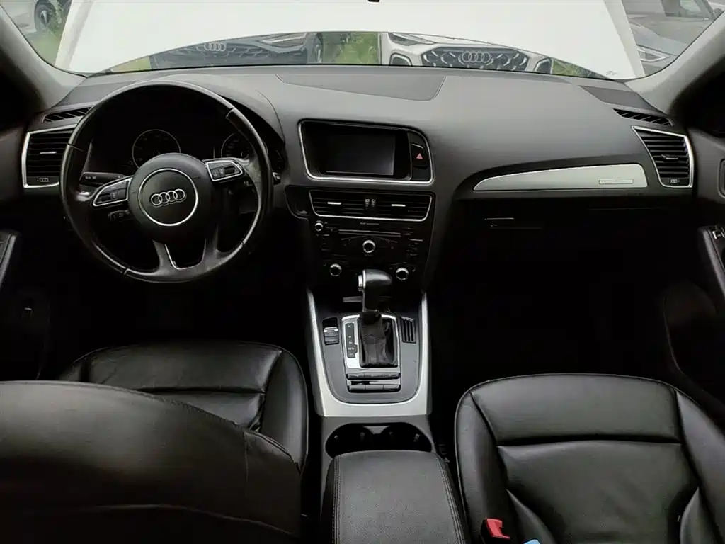 Audi Q5 2013 40 TFSI Technology фото 16