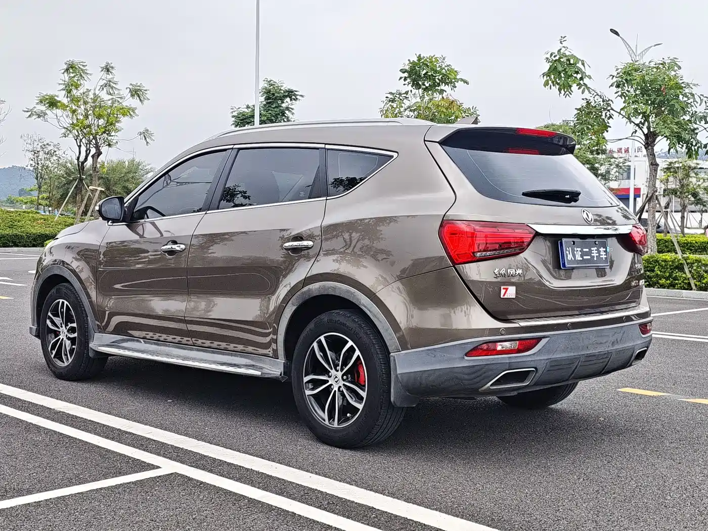Dongfeng Fengguang Fengguang 580 2018 2017 1.5T CVT Smart Edition