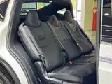 Фото 17 - Tesla Model X