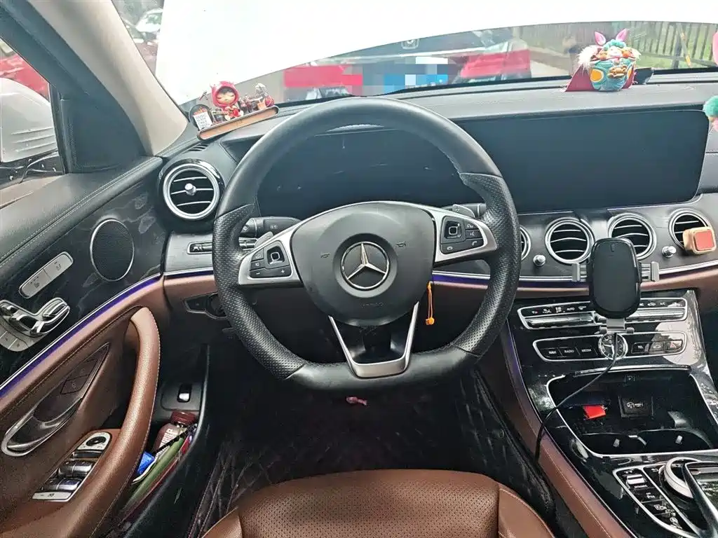 Mercedes-Benz E-Class 2016 E 300 L Sport Fashion Type фото 11