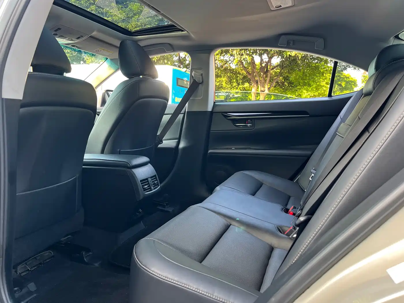 Lexus ES 2013 250 Elite Edition фото 8