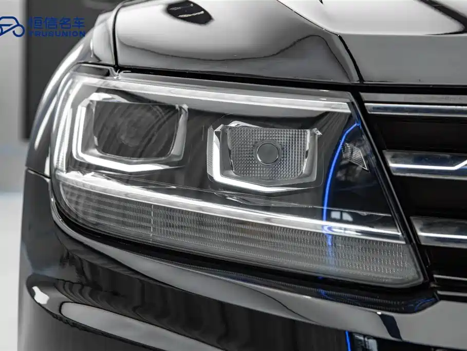 Volkswagen Tiguan L 2019 330TSI Automatic 2WD Panorama Comfort Edition China VI фото 10