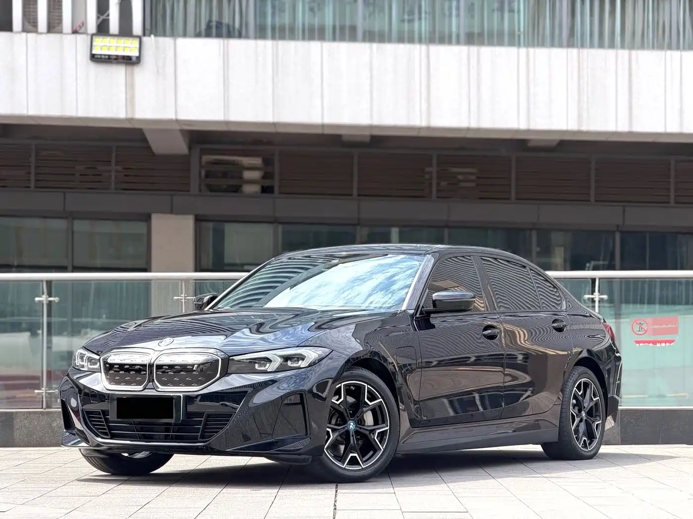 BMW i3 2024 eDrive 40 L Shadow Night Package