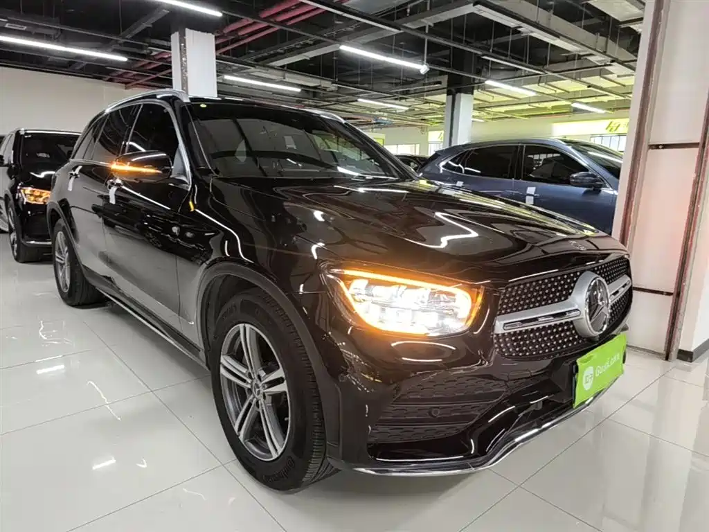 Mercedes-Benz GLC 2020 GLC 260 L 4MATIC Luxury фото 4
