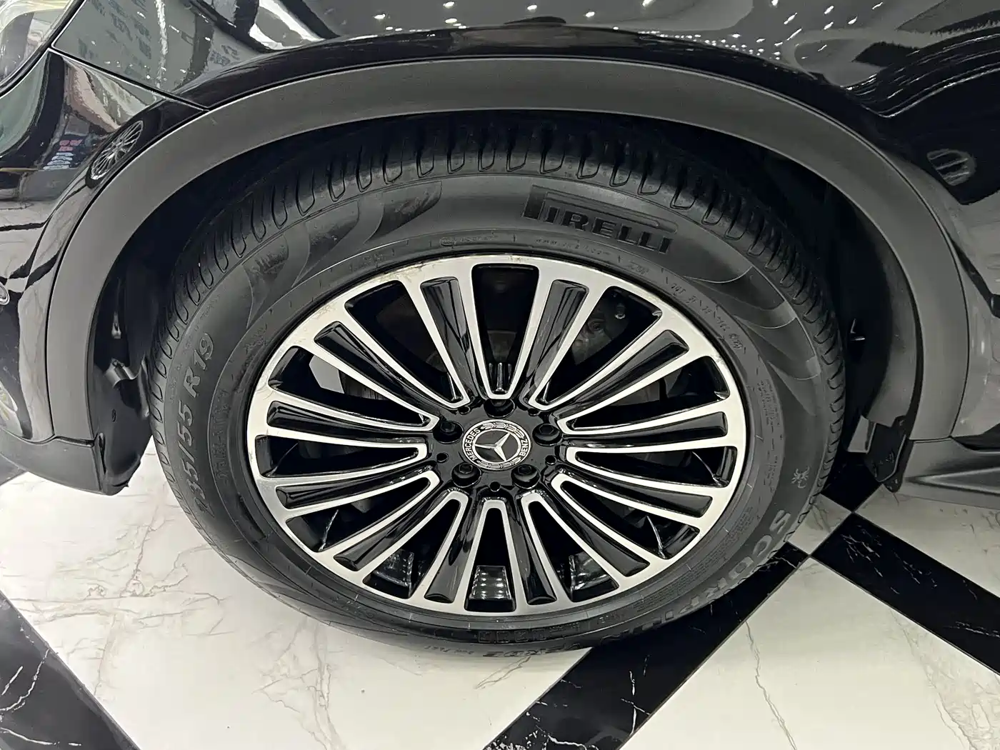 Mercedes-Benz GLC 2018 Facelift GLC 200 4MATIC фото 9