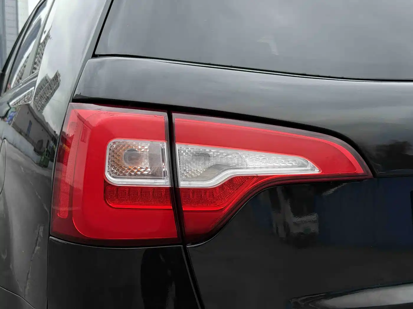Kia Sorento 2013 2.4L 5-seat Gasoline Luxury Edition фото 10