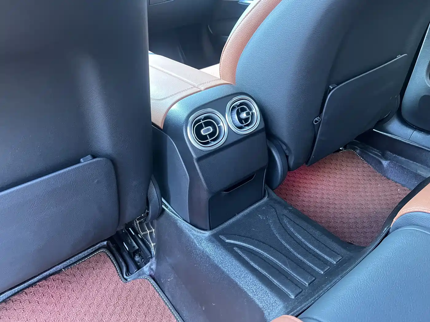 Mercedes-Benz C-Class 2024 C 260 L Sport фото 6
