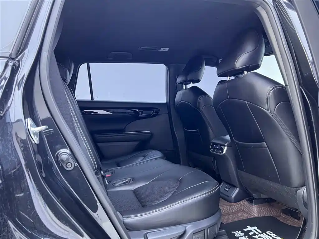 Toyota Crown Kluger 2023 2.5L HEV AWD Elite Edition фото 21