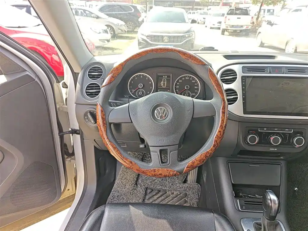 Volkswagen Tiguan 2017 300TSI Automatic 2WD Silk Road Fashion Edition фото 7