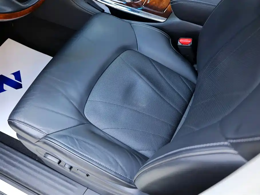 Infiniti QX80 2016 5.6L 4WD фото 29