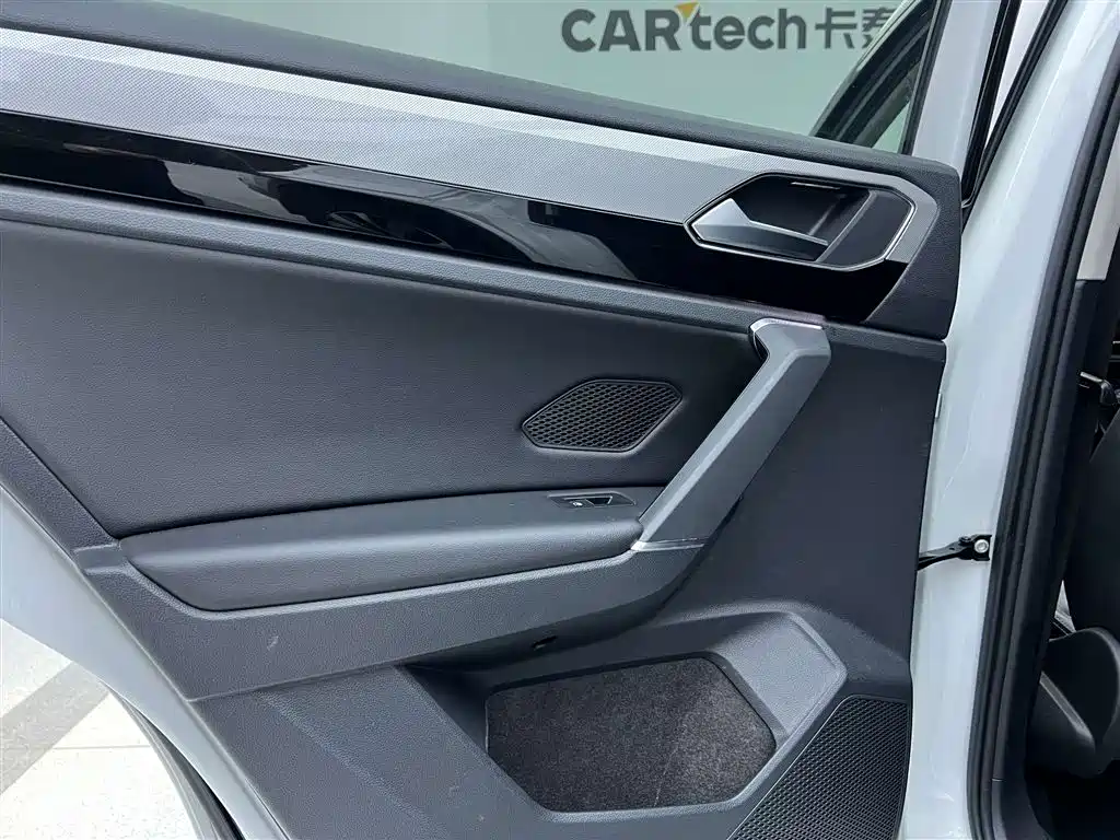 Volkswagen Tayron 2019 330TSI 4WD Luxury China V фото 20