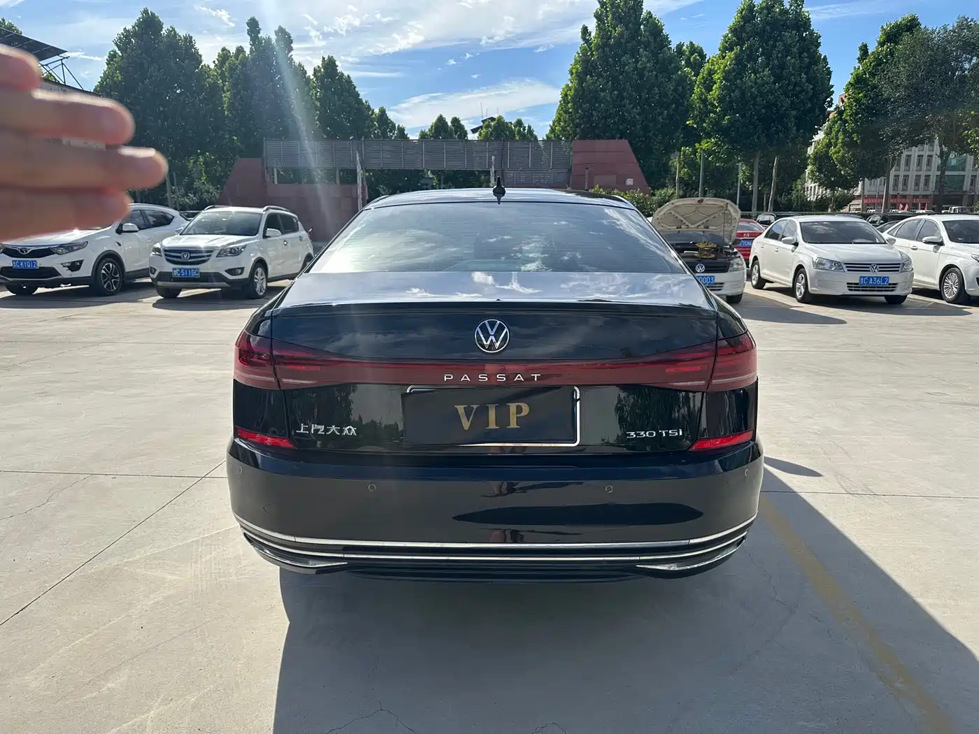 VOLKSWAGEN PASSAT