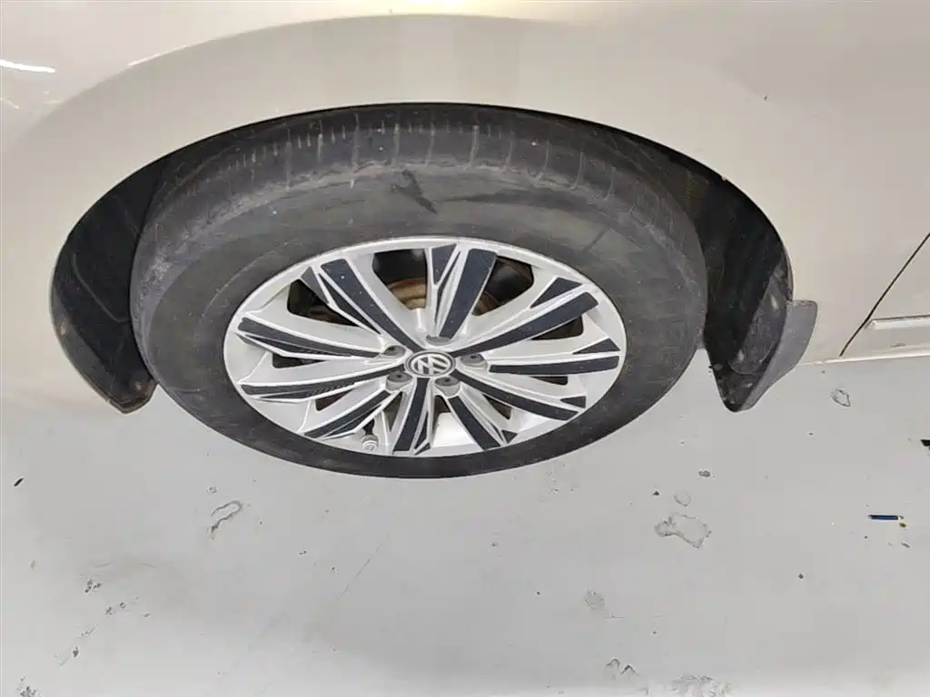 Volkswagen Bora 2017 1.6L Automatic Comfort фото 23