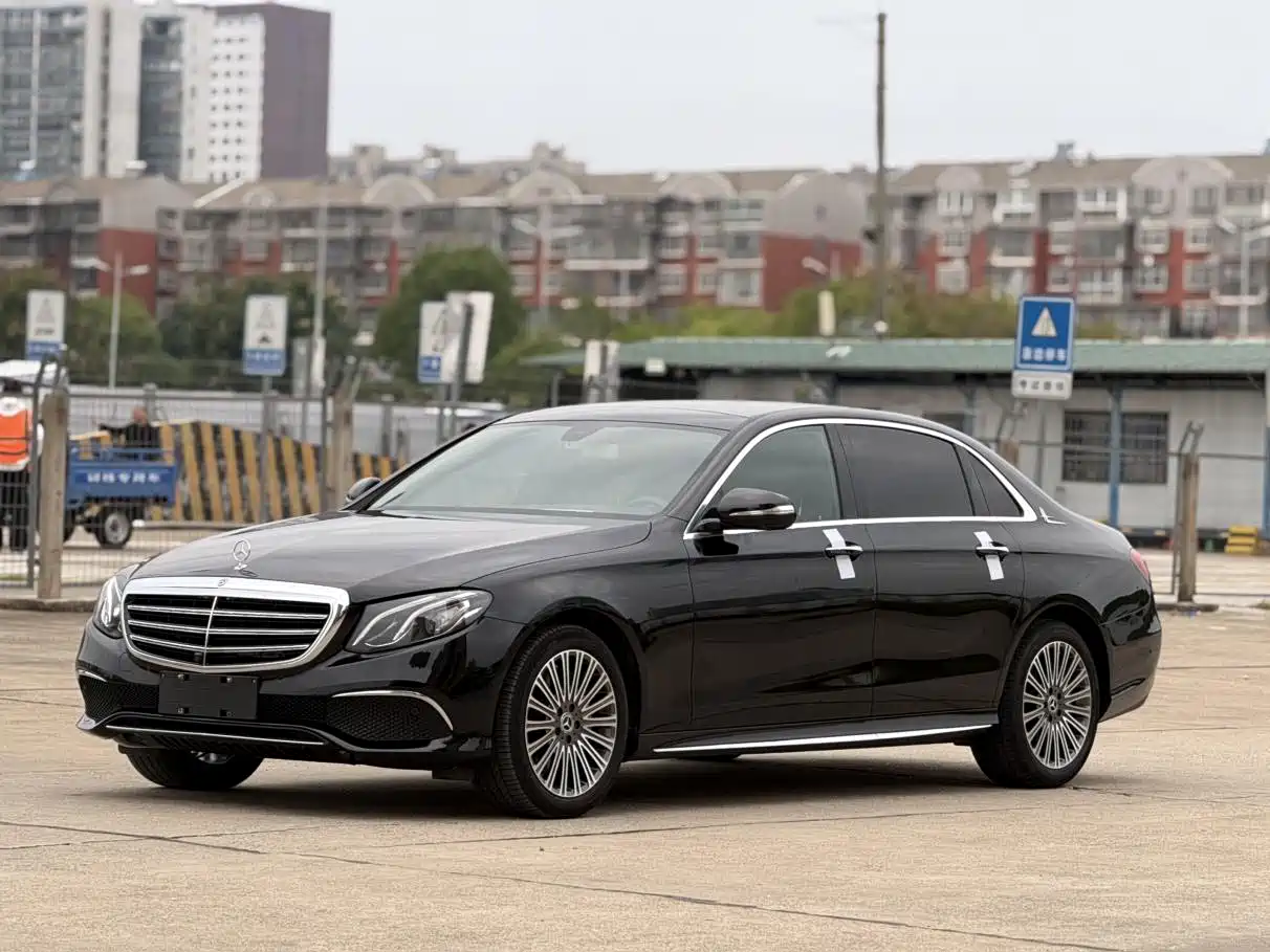 Mercedes-Benz E-Class 2020 E 300 L Luxury Model фото 4