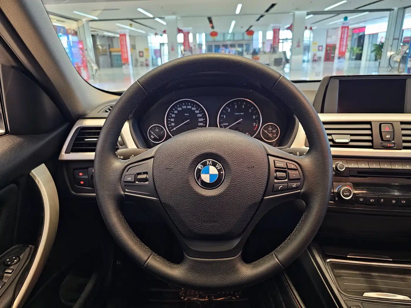 BMW 3 Series 2015 320i Super Joy Fashion фото 11