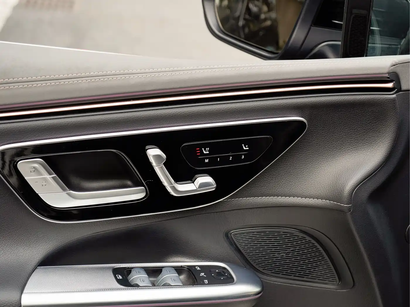 Mercedes-Benz EQE SUV 2023 350 4MATIC Luxury Edition фото 19