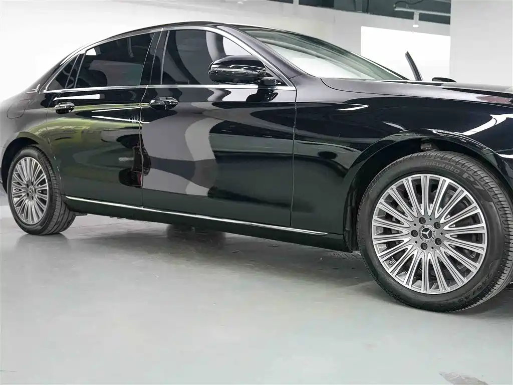 Mercedes-Benz E-Class 2023 Facelift E 300 L Luxury фото 14