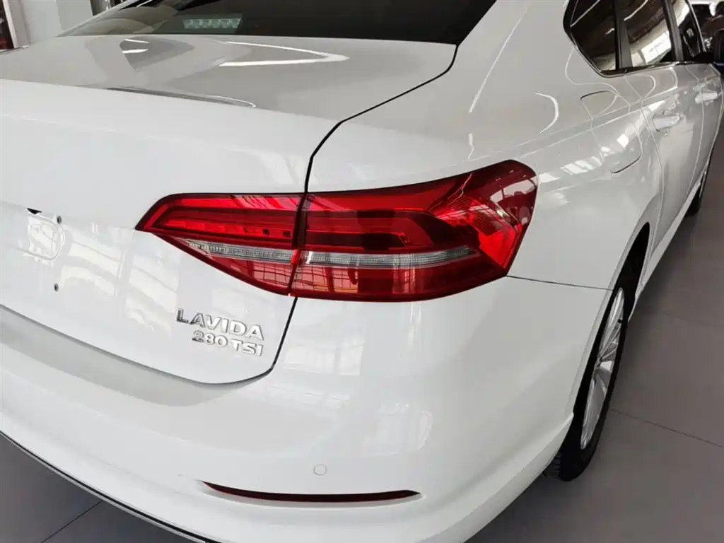 Volkswagen Lavida 2019 280TSI DSG Comfort Edition China VI фото 8