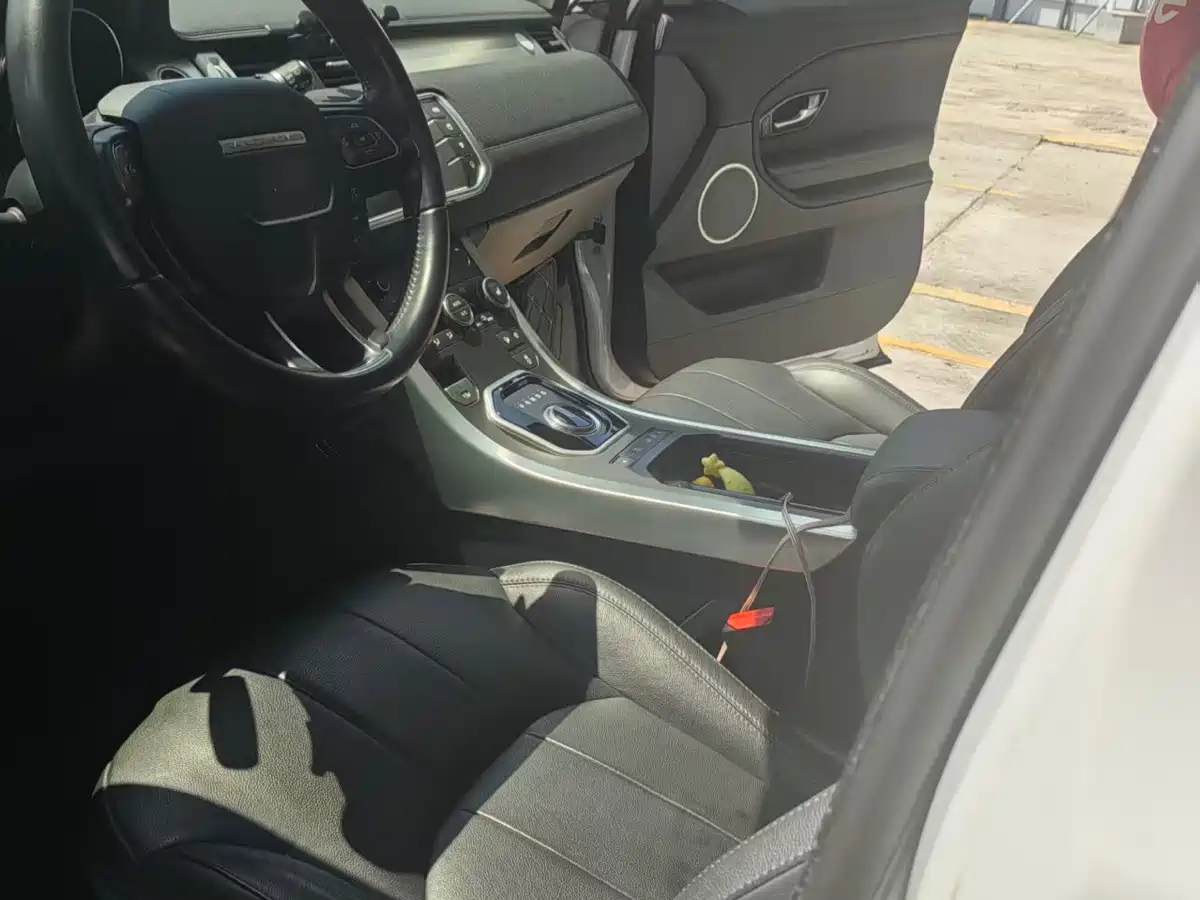 Land Rover Range Rover Evoque 2018 240PS SE Smart Edition фото 8
