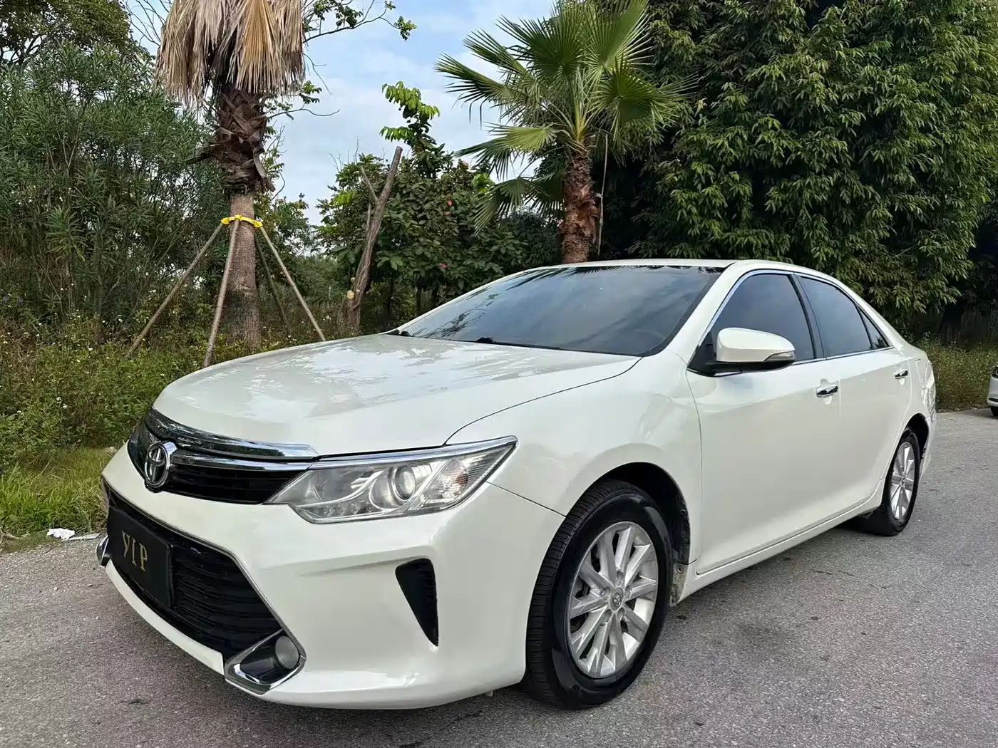 Toyota Camry 2016 2.0G 10th Anniversary Leading Edition