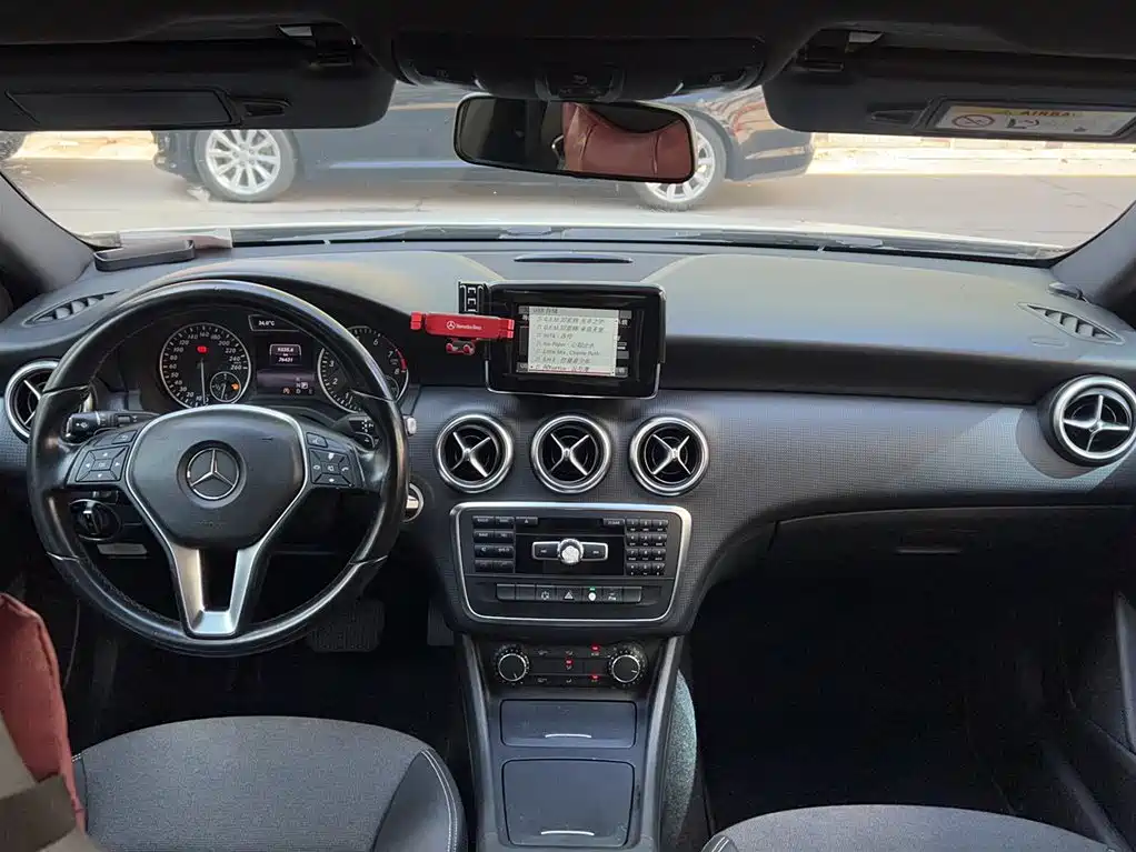 Mercedes-Benz A-Class (Import) 2015 A 180 фото 21