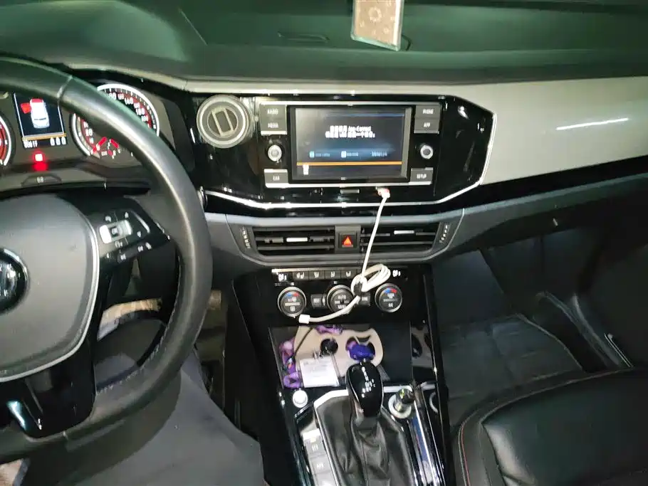 Volkswagen Tayron 2019 330TSI 2WD Luxury China VI фото 13