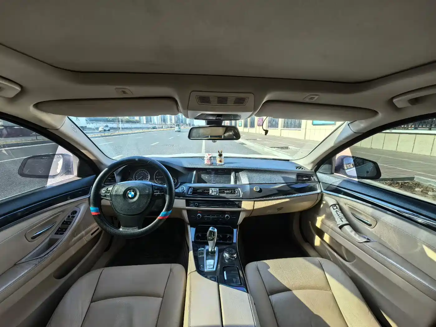 BMW 5 Series 2013 520Li Elegance фото 5