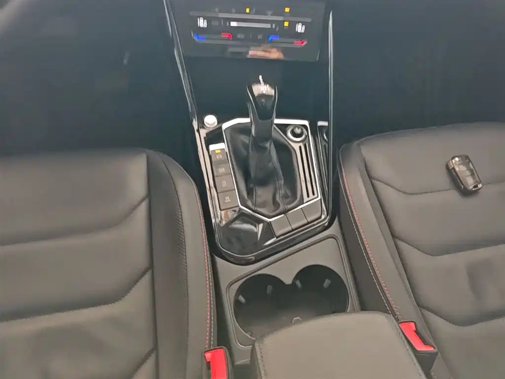 Volkswagen Tayron 2020 280TSI 2WD Luxury Smart Edition фото 14