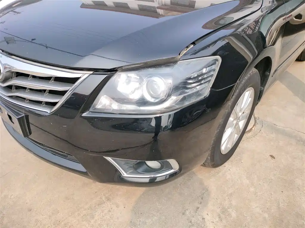 Toyota Camry 2013 200E Classic Elite Edition фото 3