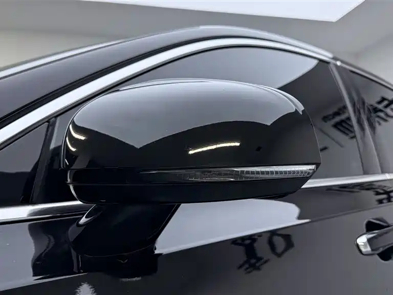 VOLVO S90 PLUG IN HYBRID