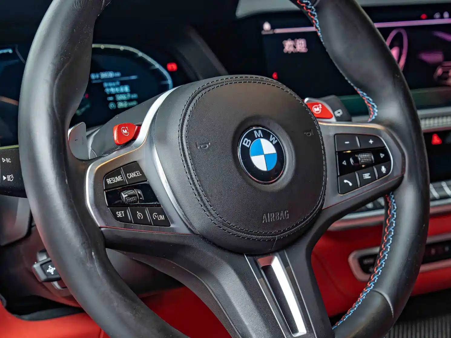 Photo 13 - BMW X5 M