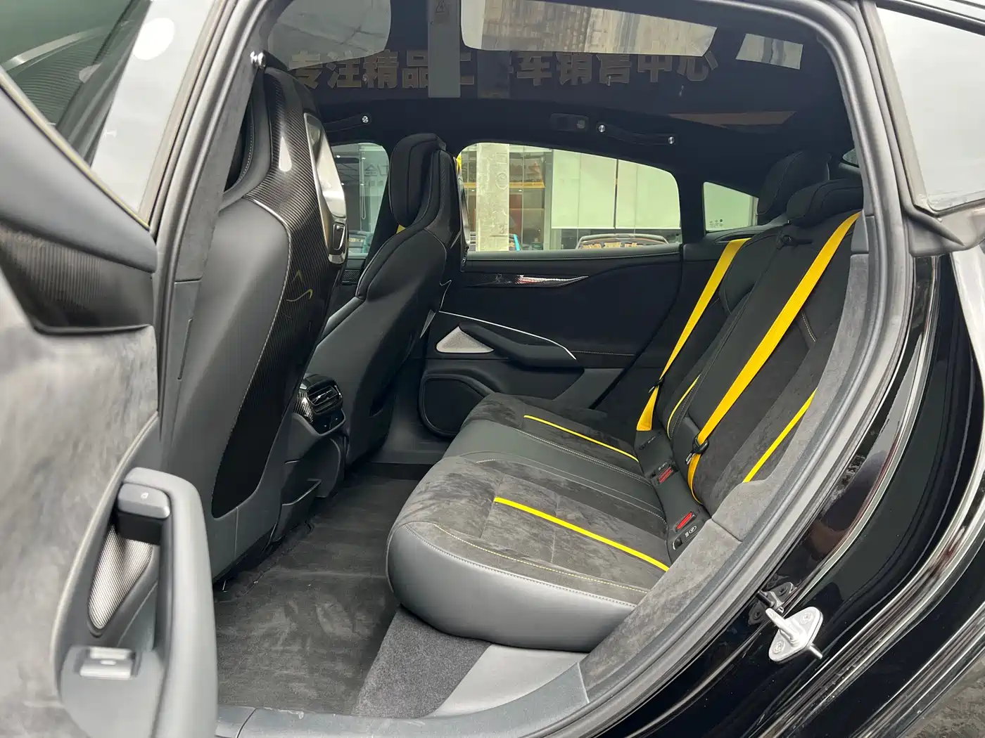 XIAOMI CAR XIAOMI SU7 ULTRA