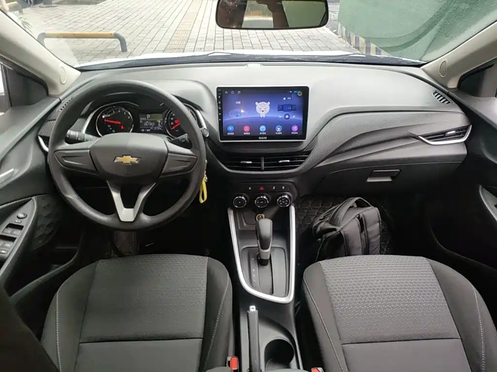Photo 10 - Chevrolet Cavalier
