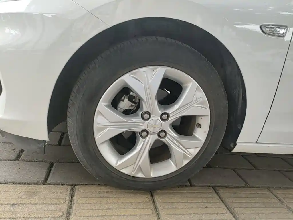 Photo 23 - Chevrolet Cavalier