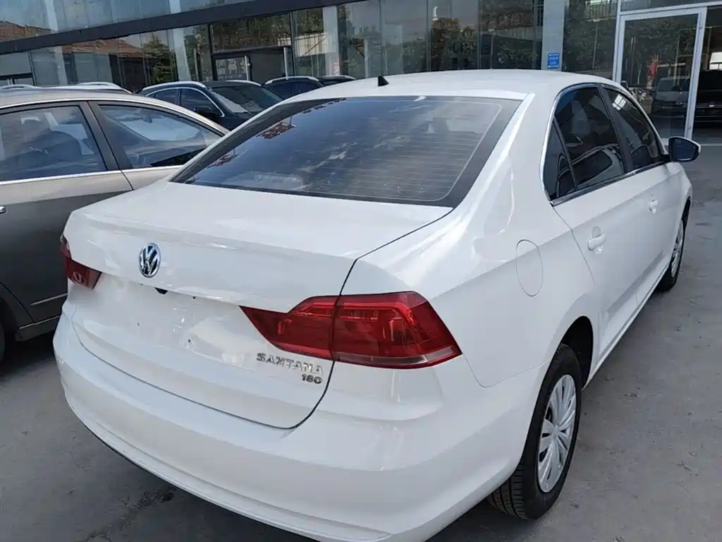 Volkswagen Santana 2016 1.6L Manual Trend Edition фото 7